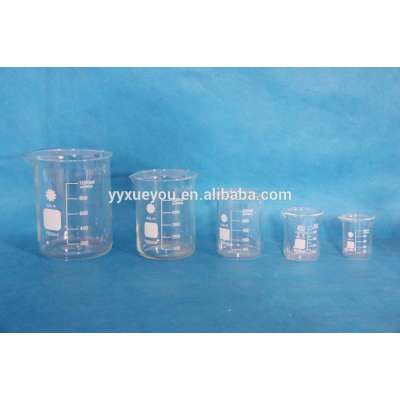 Beaker glass/Chemistry Laboratory instruments